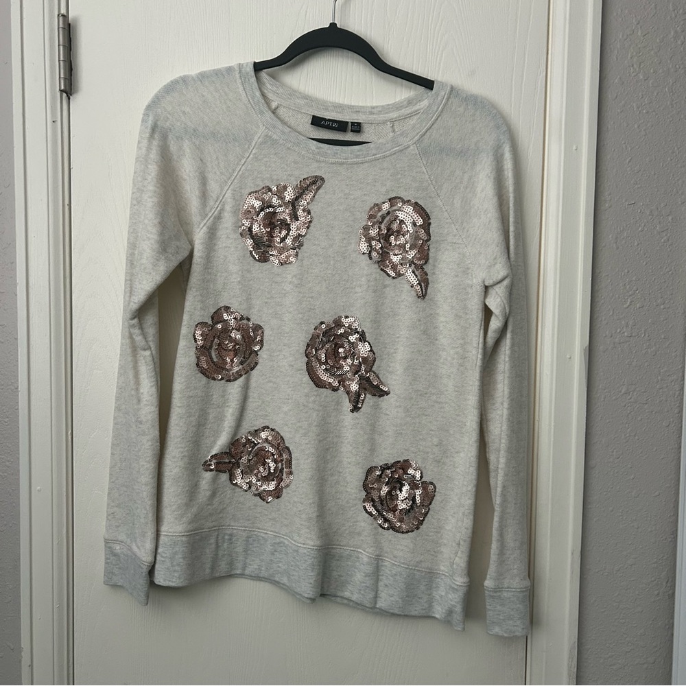 Long Sleeve Flower Sweater